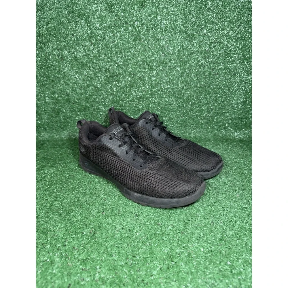 Skechers go walk